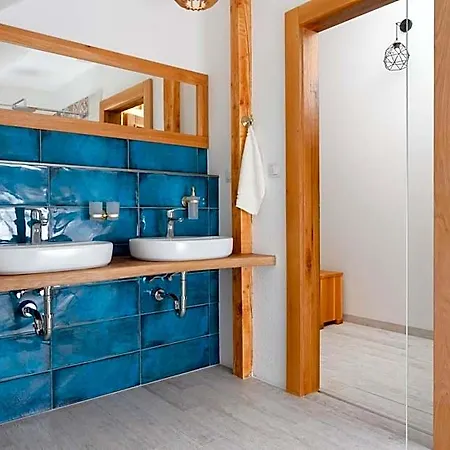 Casa Burina A Quiet Boho House Lipótszentmiklós