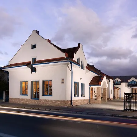 Casa Burina A Quiet Boho House Отель *